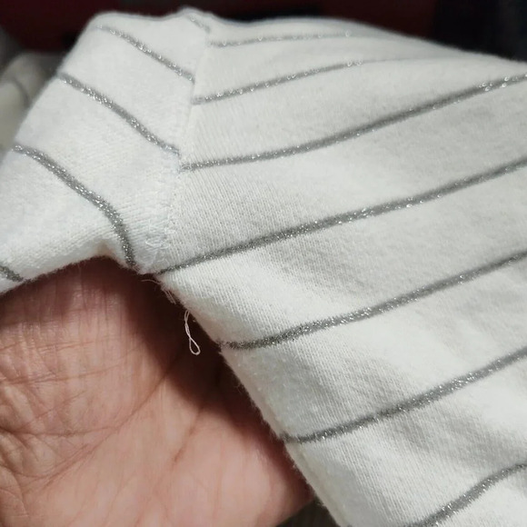 Aeropostale Cream Silver Metallic Stripe Pullover Hoodie Size M Pocket FLAW - Picture 9 of 9